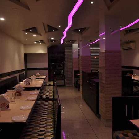 Ashish Restaurant And Guesthouse Сурат Экстерьер фото